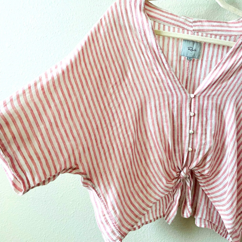 Rails Linen Tunic. Size: M. Color: Red and White Stripes.